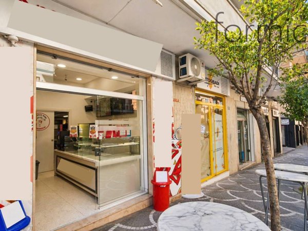 negozio in vendita a Portici