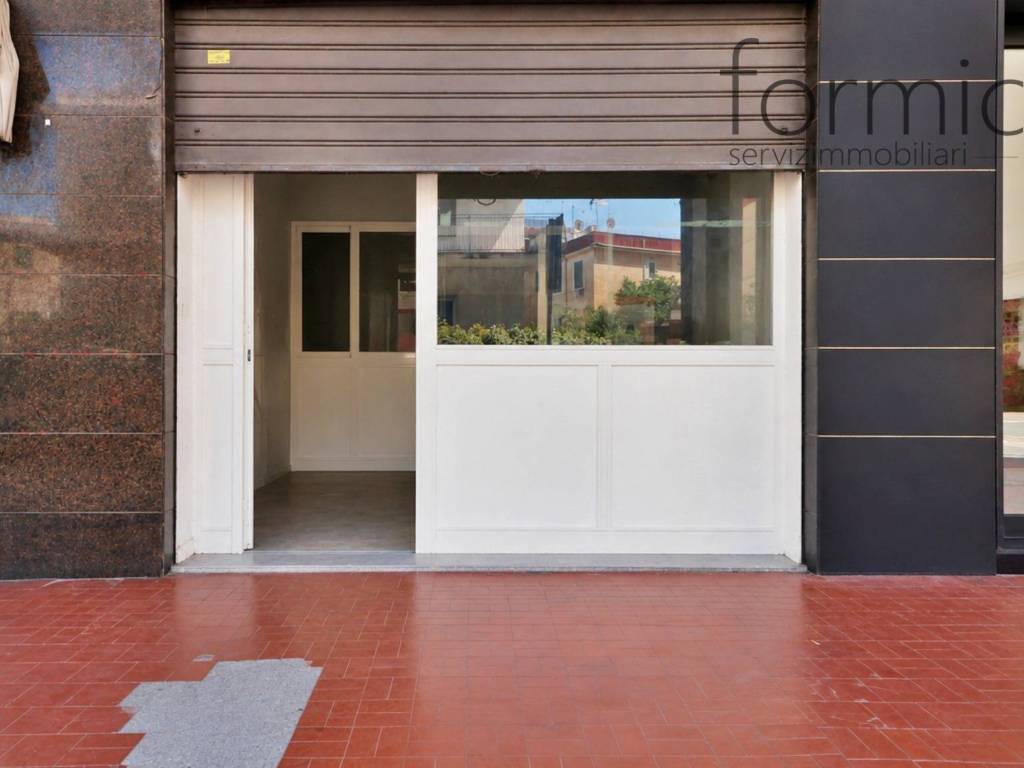 negozio in vendita a Portici