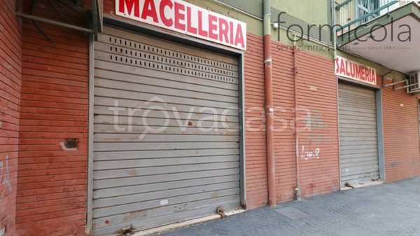 negozio in vendita a Portici