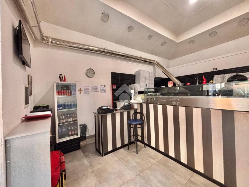 negozio in vendita a Portici