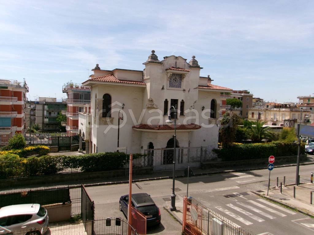 appartamento in vendita a Portici in zona Bellavista
