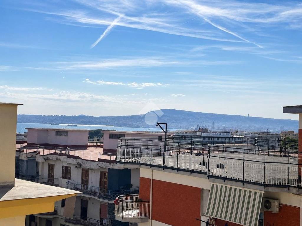 appartamento in vendita a Portici in zona Bellavista