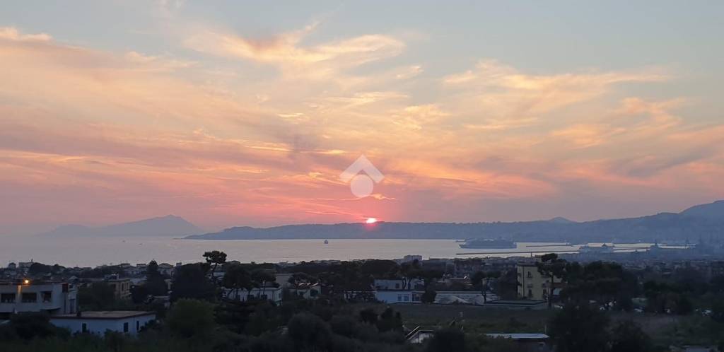 appartamento in vendita a Portici in zona Bellavista