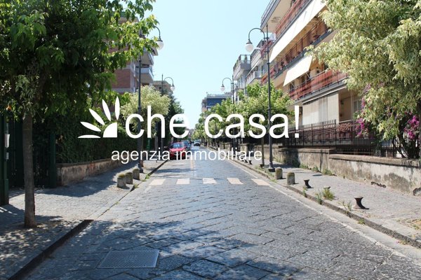 appartamento in vendita a Portici in zona Cavalli di Bronzo