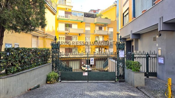 appartamento in vendita a Portici in zona Libertà