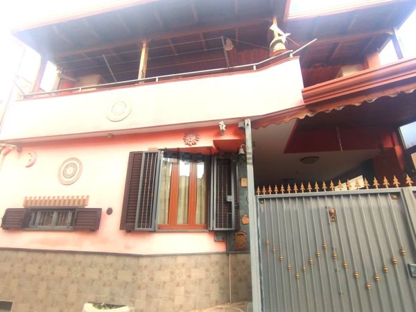 appartamento in vendita a Portici in zona Cavalli di Bronzo