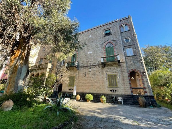 appartamento in vendita a Portici in zona Libertà