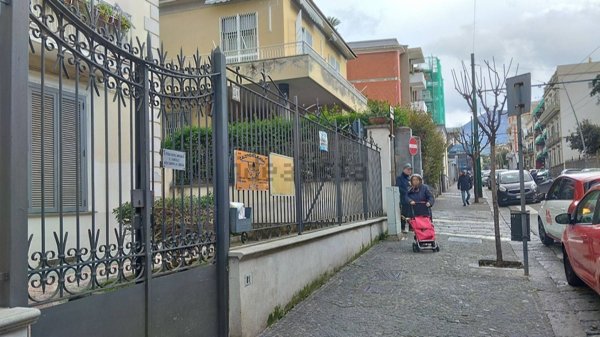 rudere in vendita a Portici