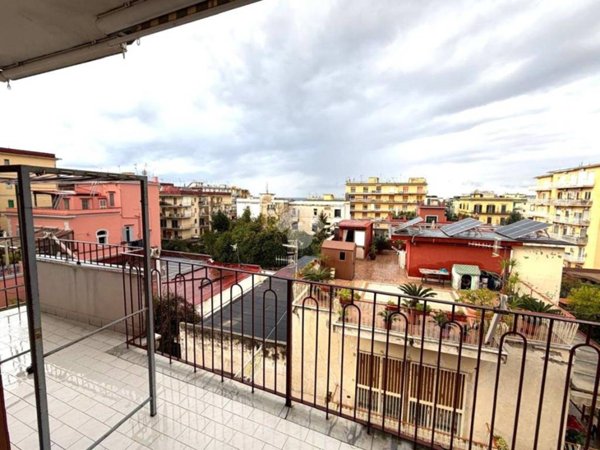 appartamento in vendita a Portici in zona Bellavista