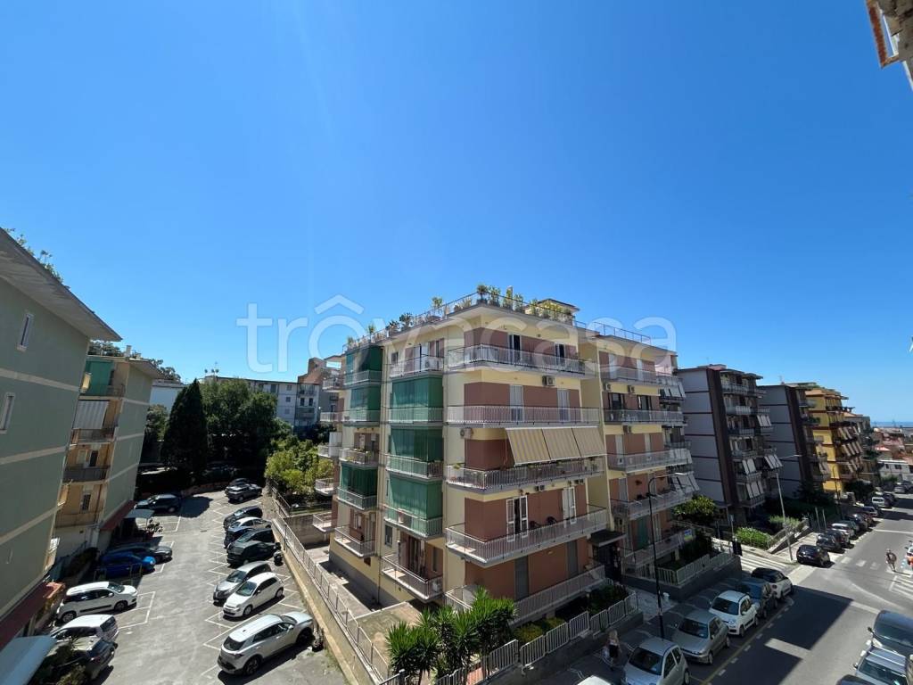 appartamento in vendita a Portici in zona Libertà
