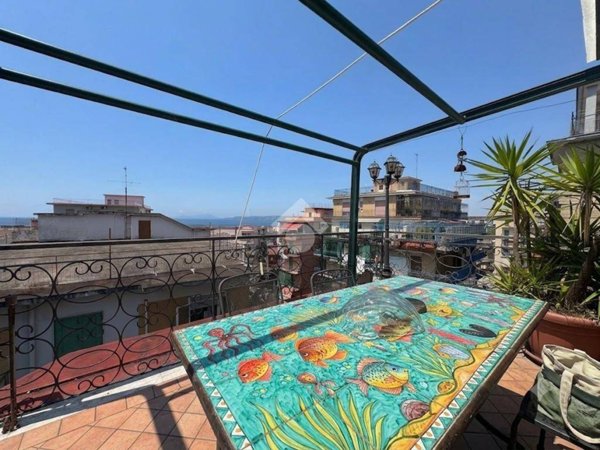 appartamento in vendita a Portici in zona Libertà