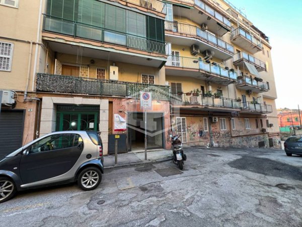 negozio in vendita a Portici