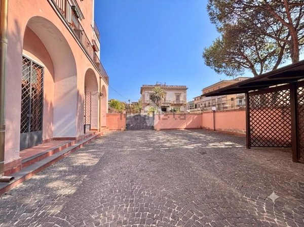 casa indipendente in vendita a Portici