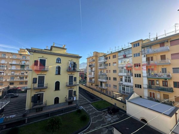 appartamento in vendita a Portici in zona Bellavista