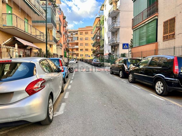 box auto in vendita a Portici