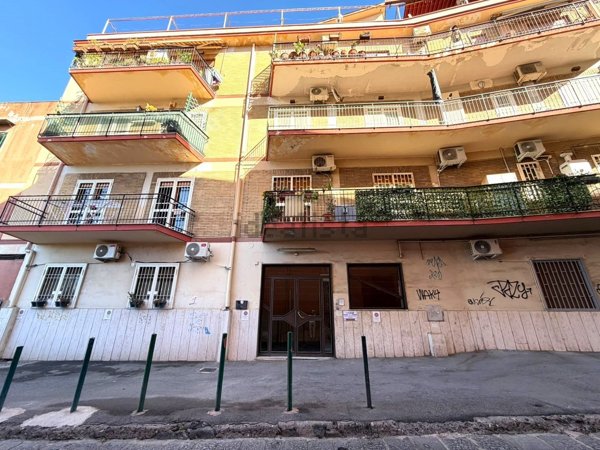 appartamento in vendita a Portici in zona Bellavista