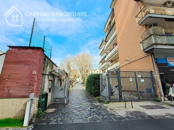 box auto in vendita a Portici