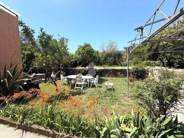 casa indipendente in vendita a Portici