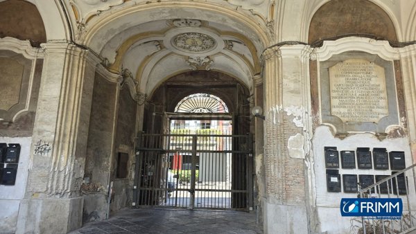 box auto in vendita a Portici