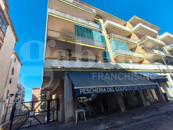 appartamento in vendita a Portici in zona Bellavista