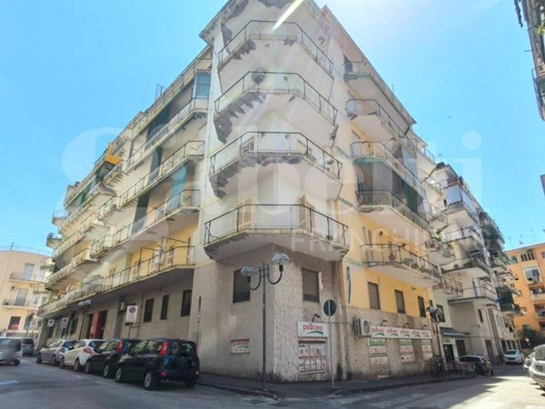 appartamento in vendita a Portici in zona Bellavista