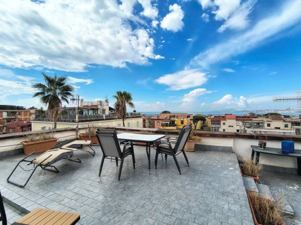 appartamento in vendita a Portici in zona Bellavista