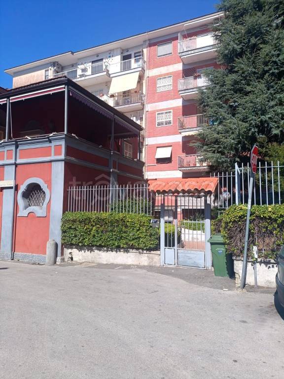 appartamento in vendita a Portici in zona Bellavista