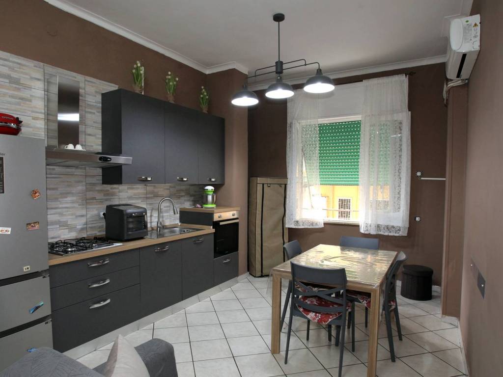 appartamento in vendita a Portici in zona Libertà