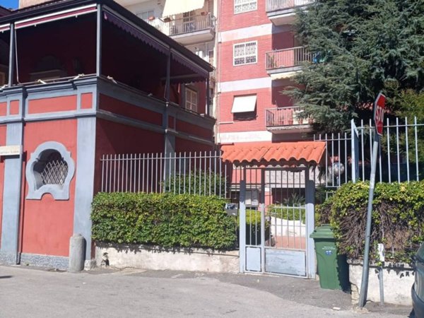 appartamento in vendita a Portici in zona Bellavista
