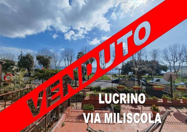 appartamento in vendita a Pozzuoli in zona Lucrino