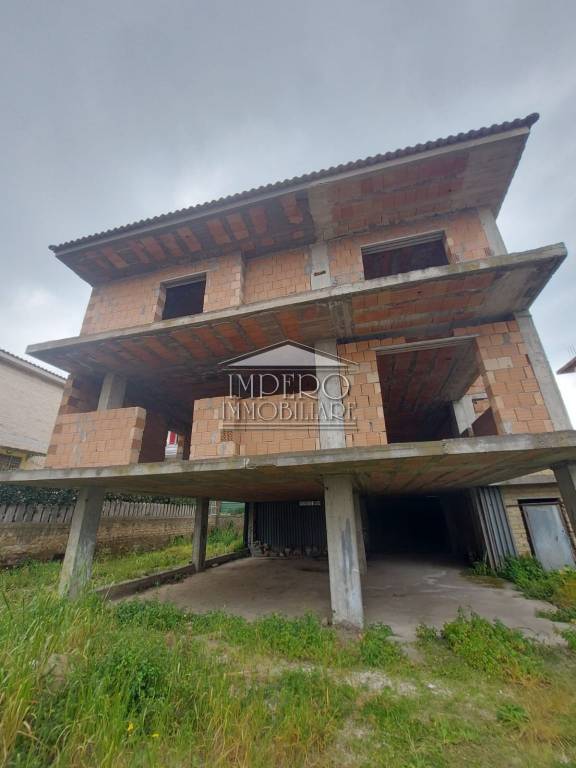 casa indipendente in vendita a Pozzuoli