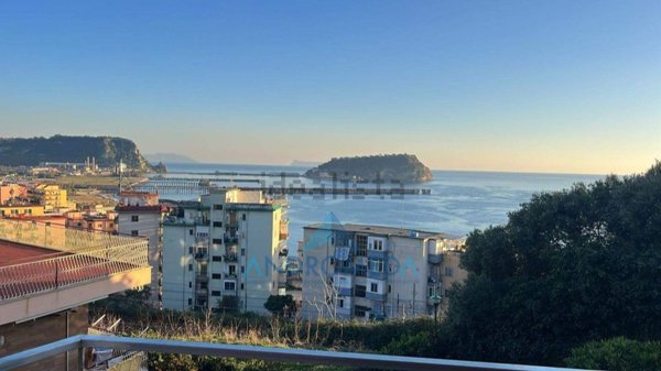 appartamento in vendita a Pozzuoli