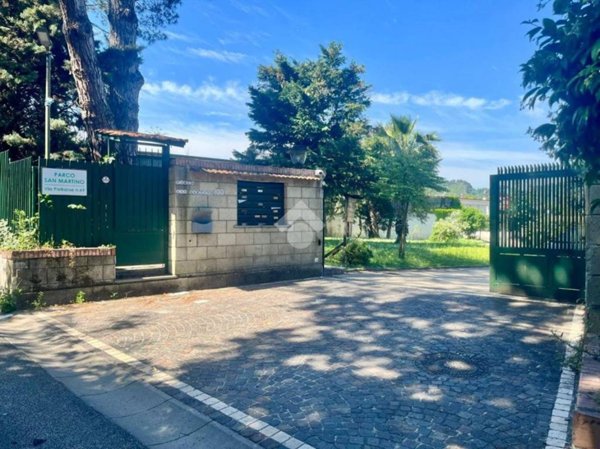 casa indipendente in vendita a Pozzuoli