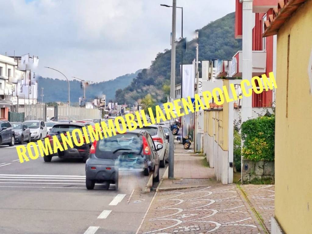 intera palazzina in vendita a Pozzuoli