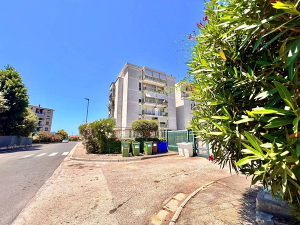 appartamento in vendita a Pozzuoli in zona Monterusciello