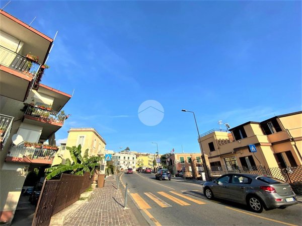 appartamento in vendita a Pozzuoli in zona Solfatara