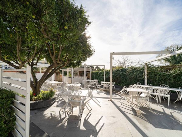 casa indipendente in vendita a Pozzuoli in zona Licola Lido