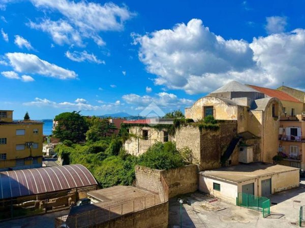 appartamento in vendita a Pozzuoli