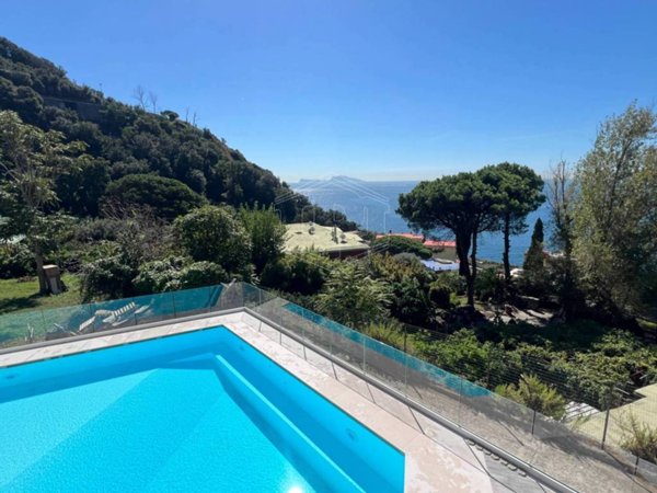 casa indipendente in vendita a Pozzuoli