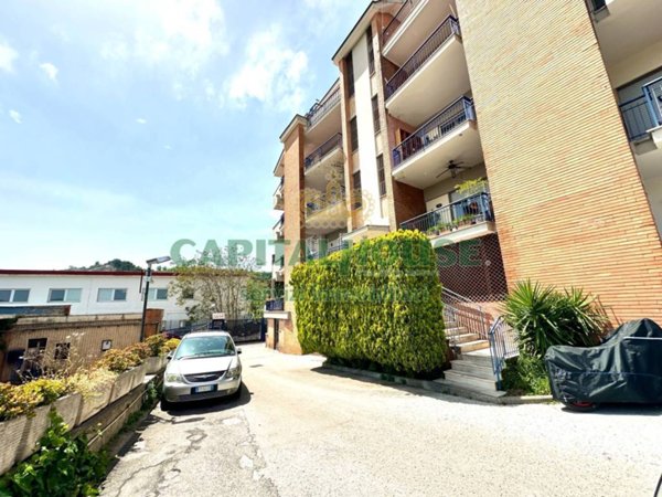 appartamento in vendita a Pozzuoli in zona Pisciarelli