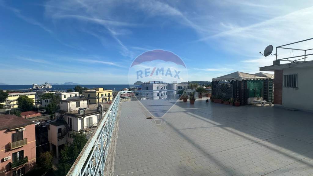 appartamento in vendita a Pozzuoli in zona Arco Felice