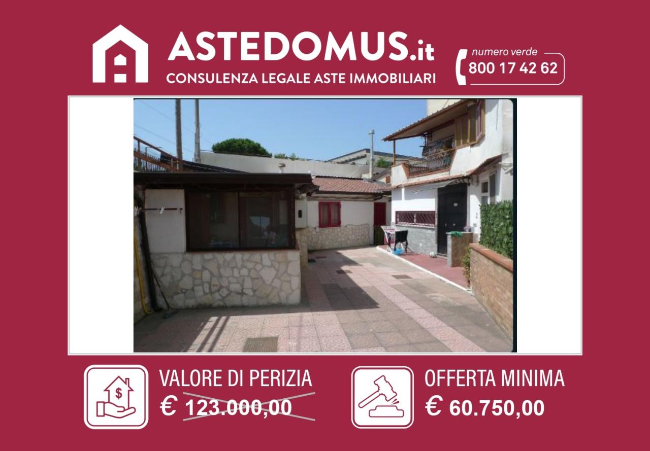 appartamento in vendita a Pozzuoli in zona Licola Lido