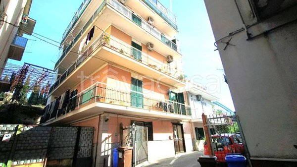 appartamento in vendita a Pozzuoli in zona Solfatara