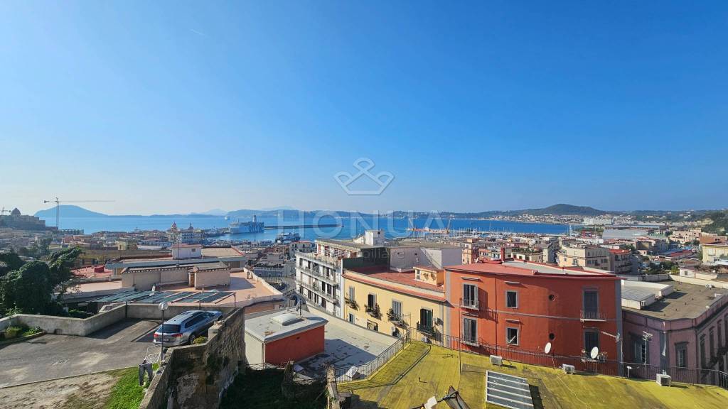 appartamento in vendita a Pozzuoli