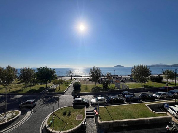 appartamento in vendita a Pozzuoli