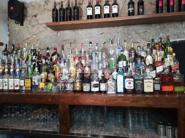 negozio in vendita a Pozzuoli