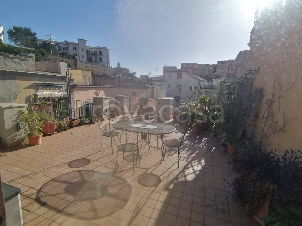 appartamento in vendita a Pozzuoli
