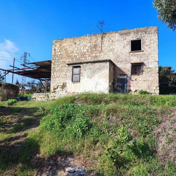 terreno agricolo in vendita a Pozzuoli in zona Cuma