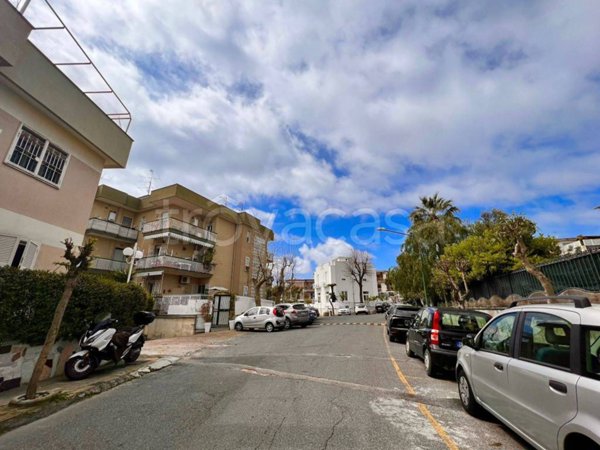 appartamento in vendita a Pozzuoli in zona Arco Felice