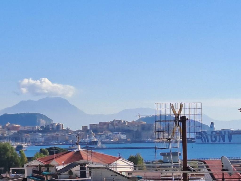appartamento in vendita a Pozzuoli in zona Arco Felice